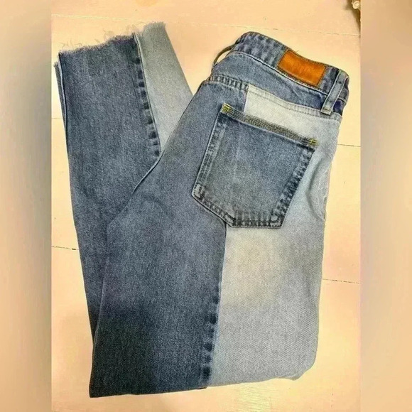 BDG Denim - BDG Jessye denim jeans by Urban Outfitters size W26 and L32 100% cotton